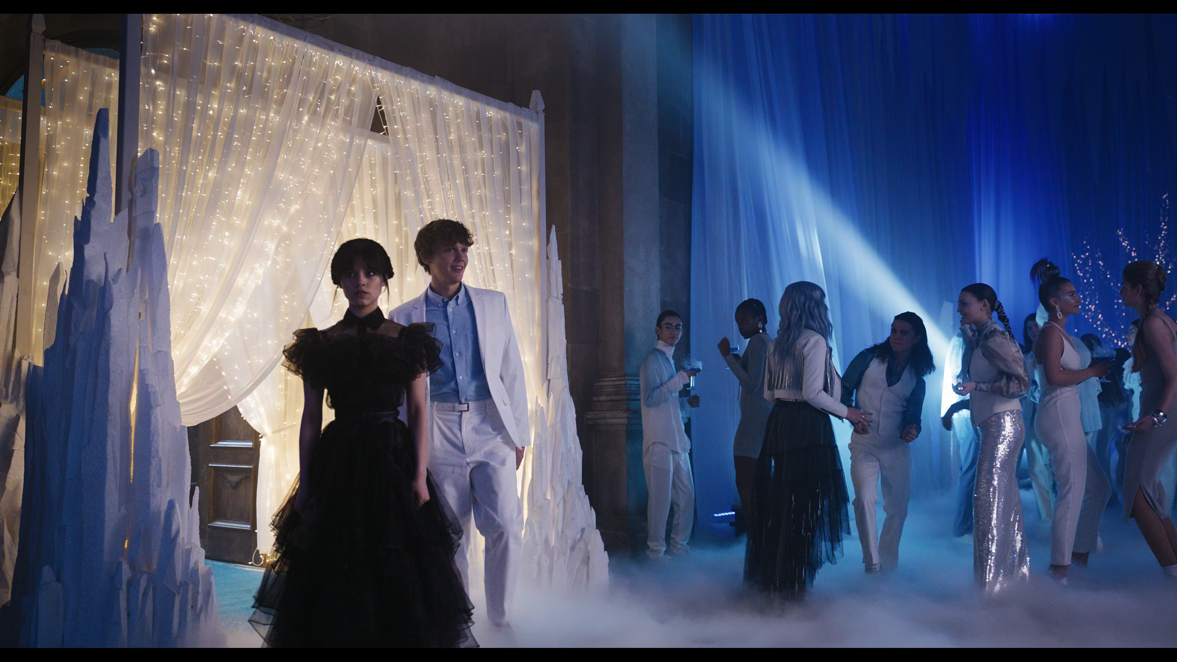 Wednesday S01E04 “Woe What a Night” screencap 4293