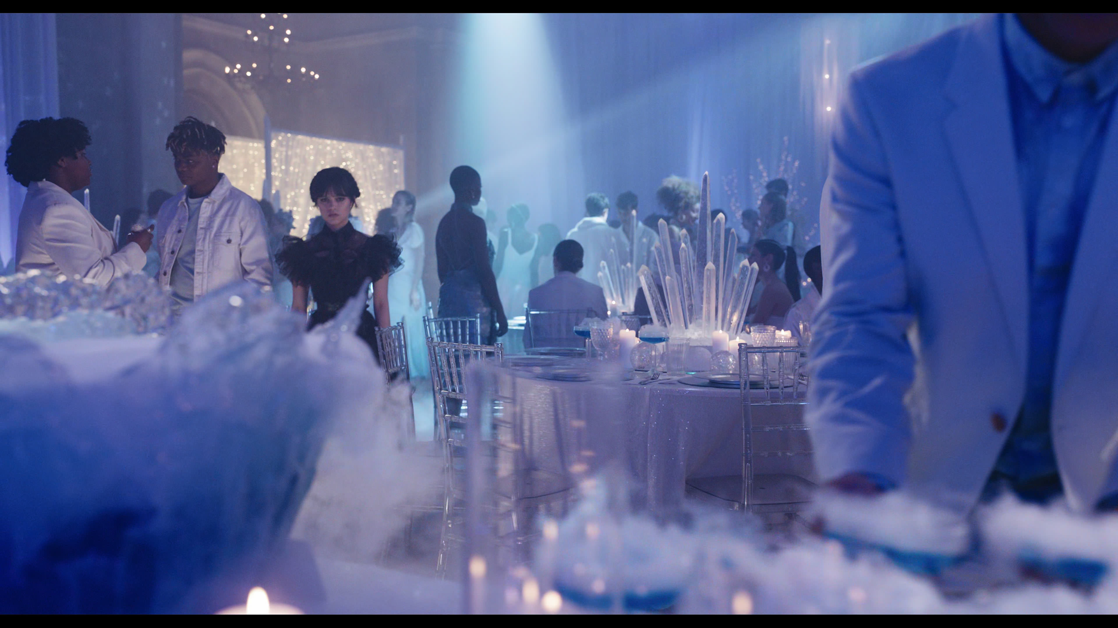 Wednesday S01E04 “Woe What a Night” screencap 4392
