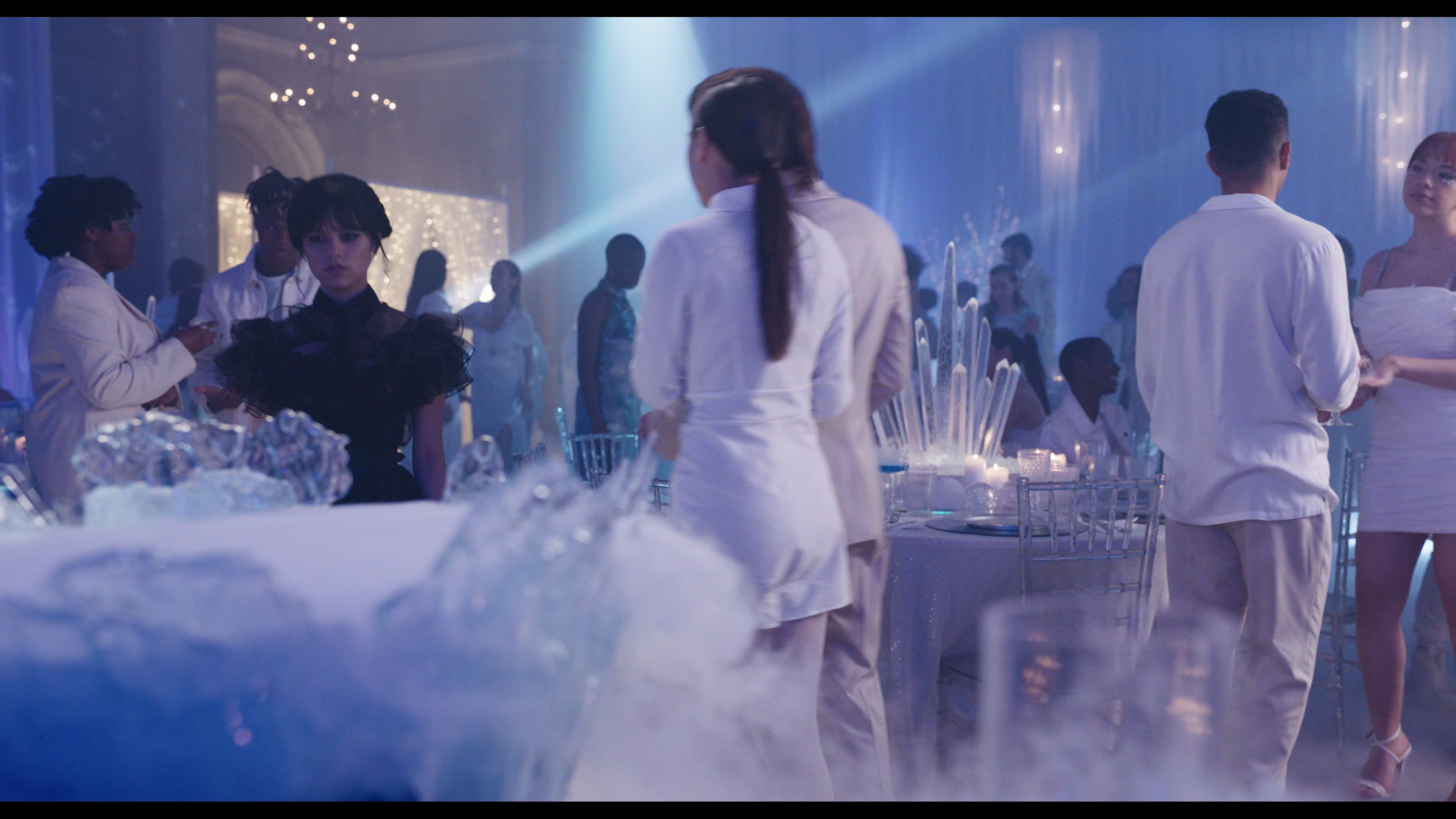 Wednesday S01E04 “Woe What a Night” screencap 4395