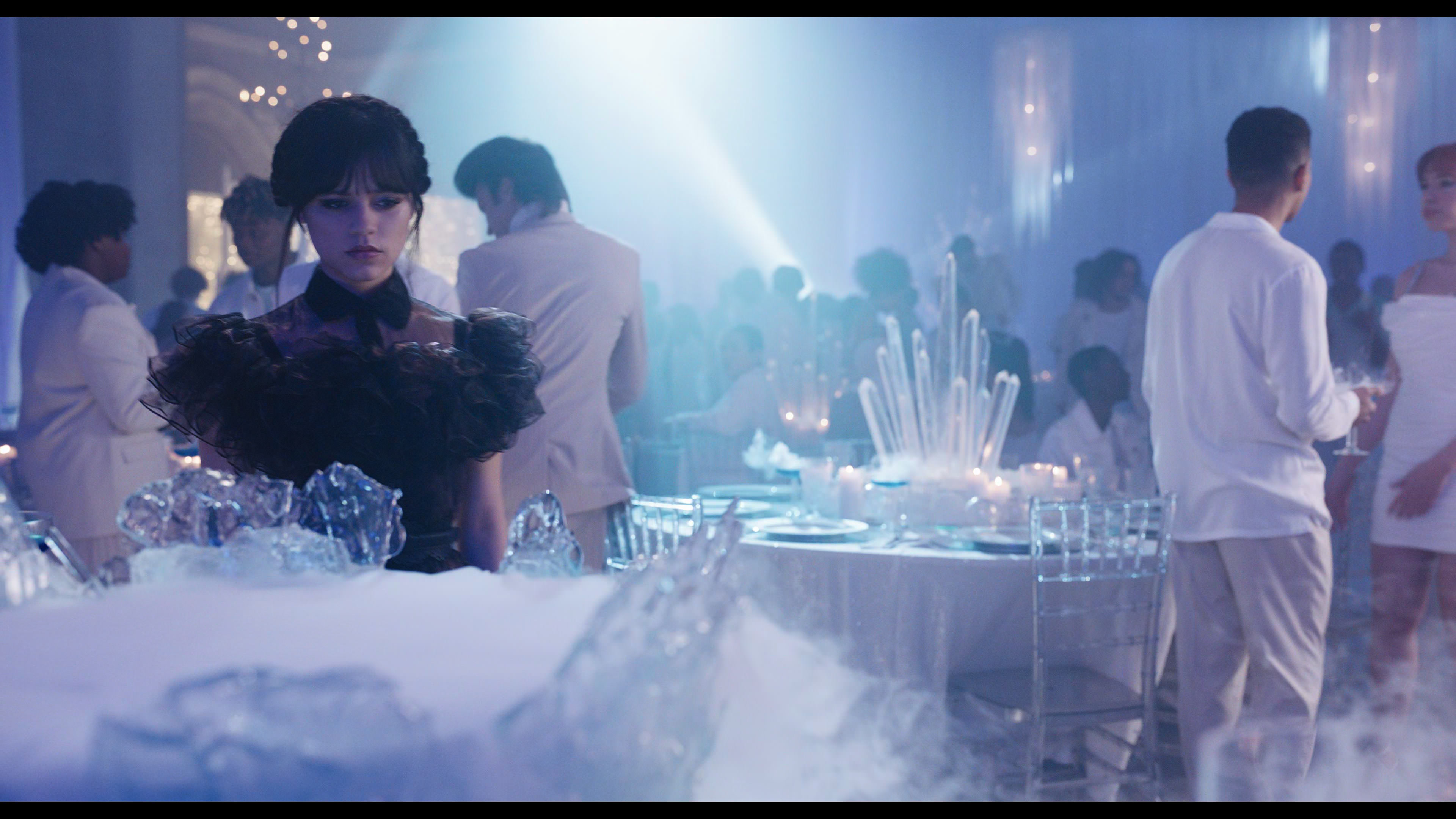 Wednesday S01E04 “Woe What a Night” screencap 4398