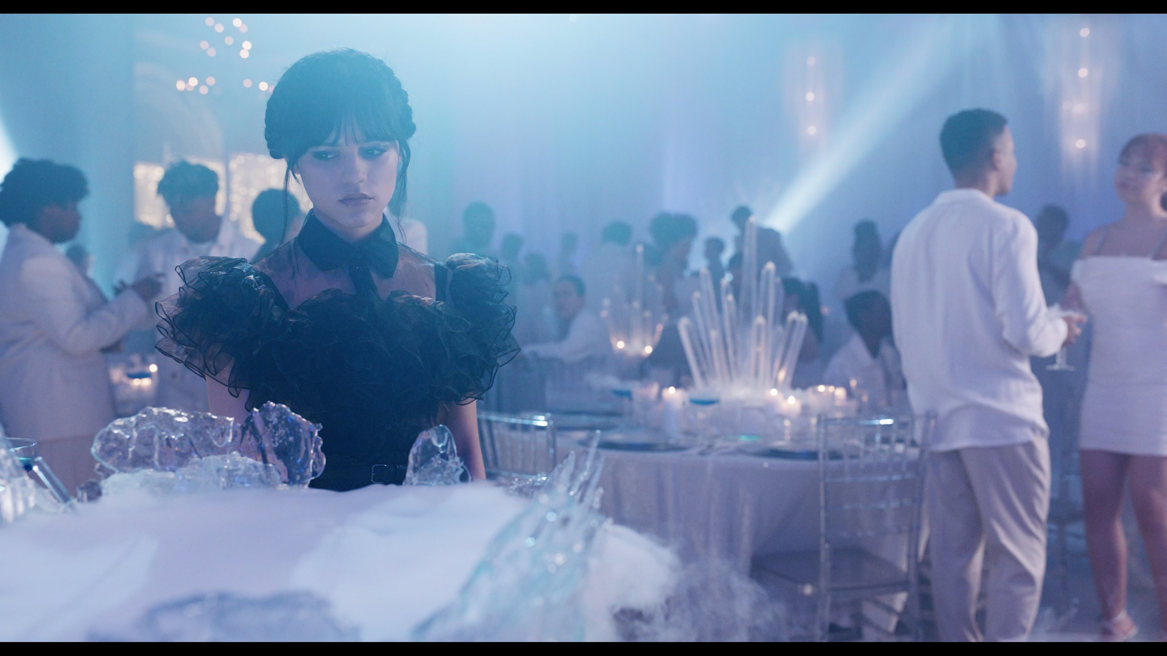 Wednesday S01E04 “Woe What a Night” HD screenshot 4400