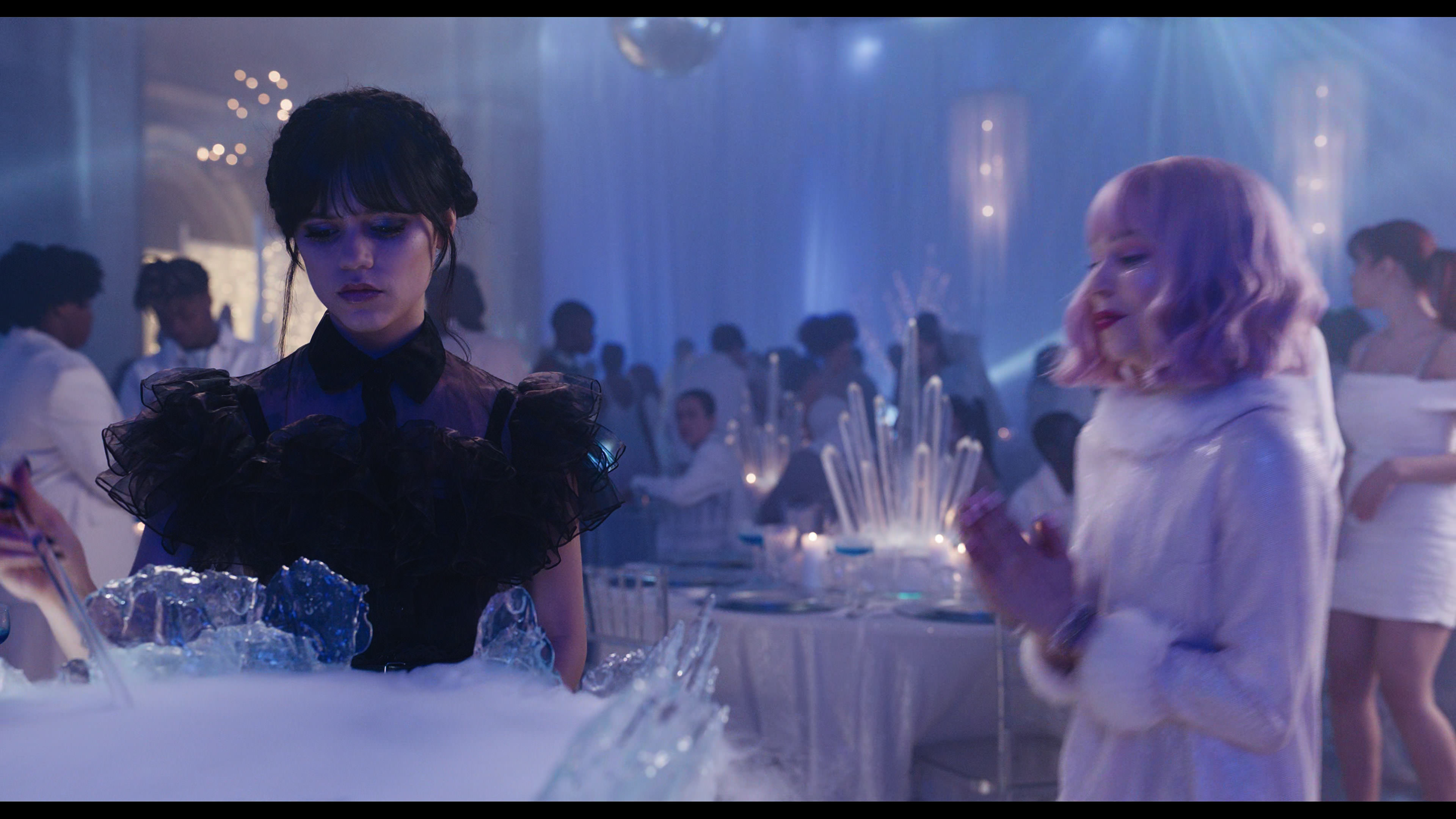 Wednesday S01E04 “Woe What a Night” screencap 4404