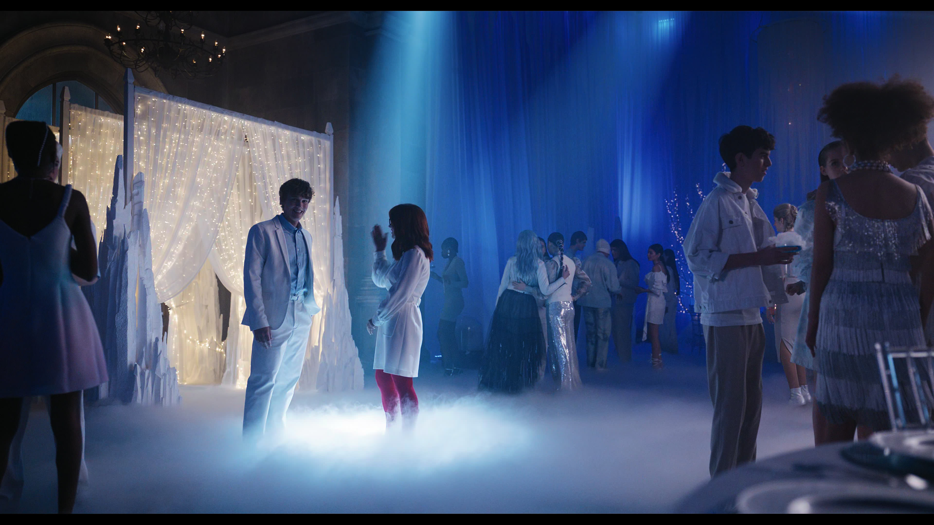 Wednesday S01E04 “Woe What a Night” HD screenshot 4415