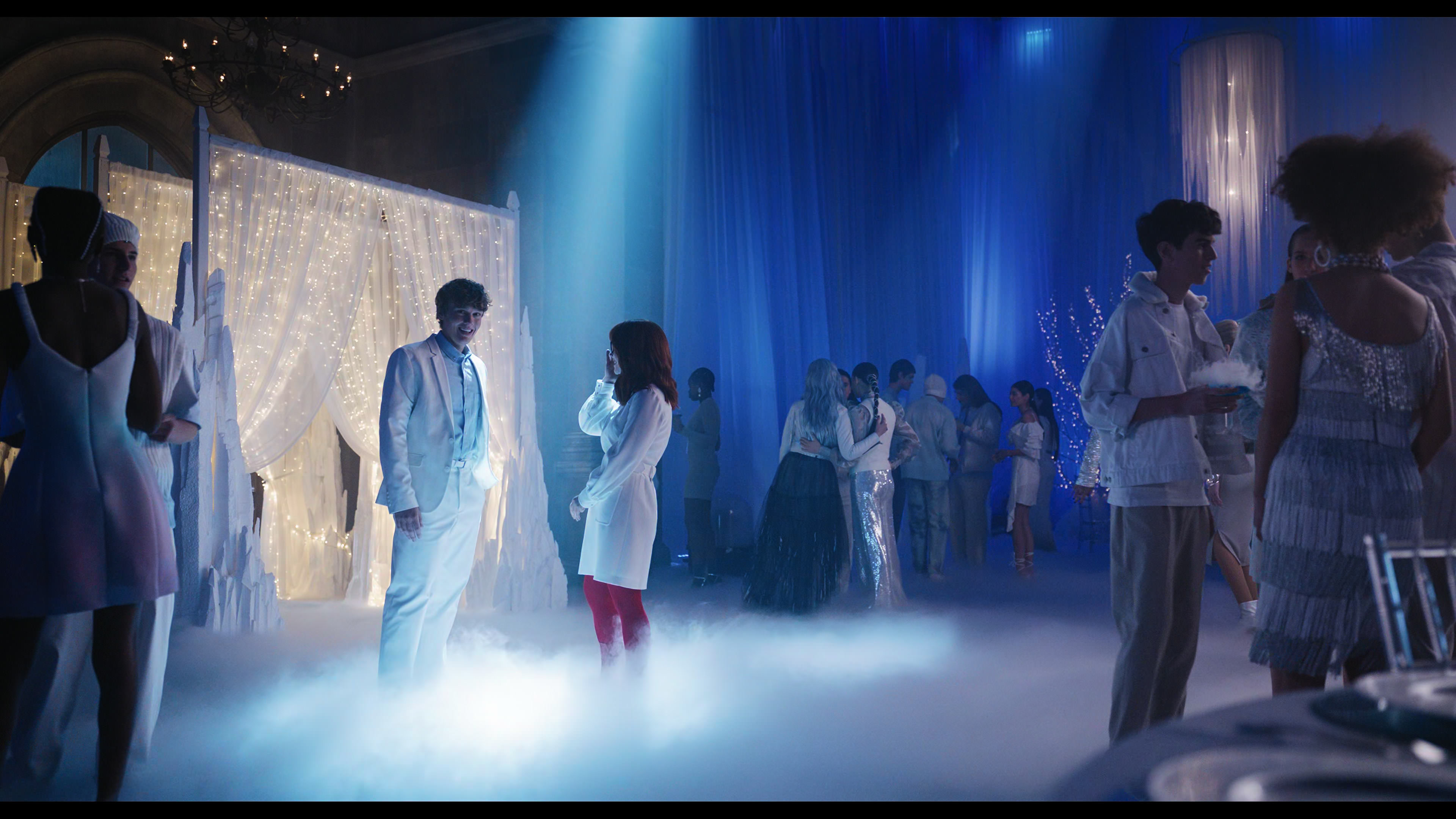 Wednesday S01E04 “Woe What a Night” screencap 4416