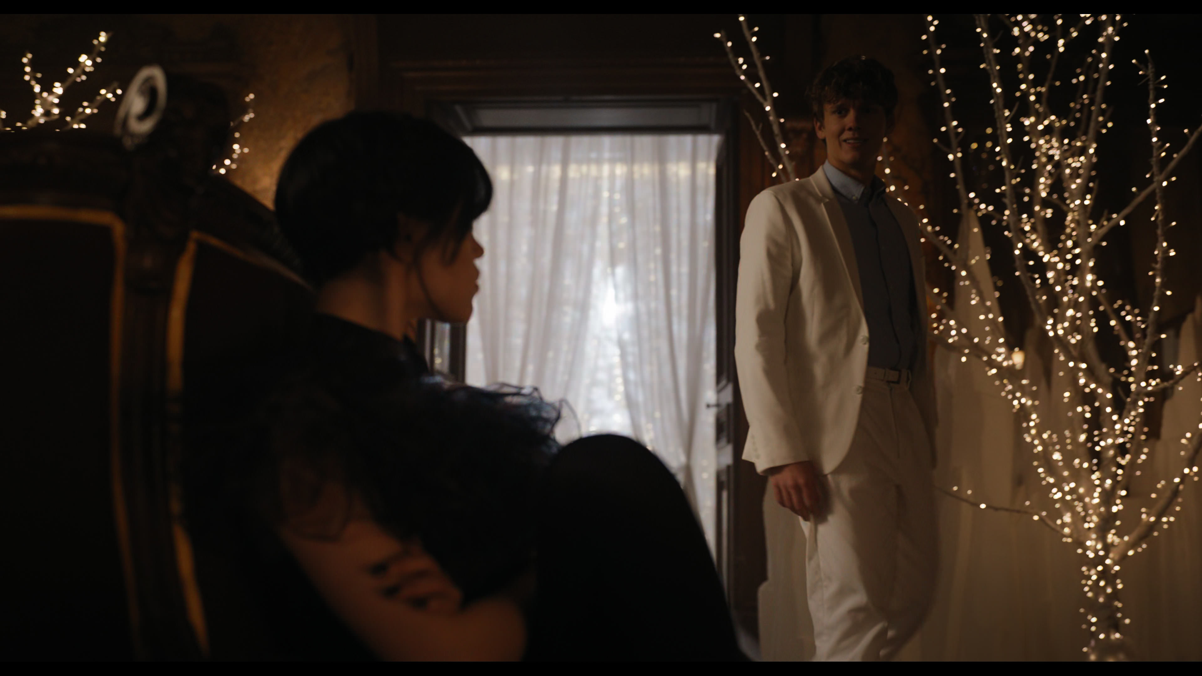 Wednesday S01E04 “Woe What a Night” HD screenshot 4700
