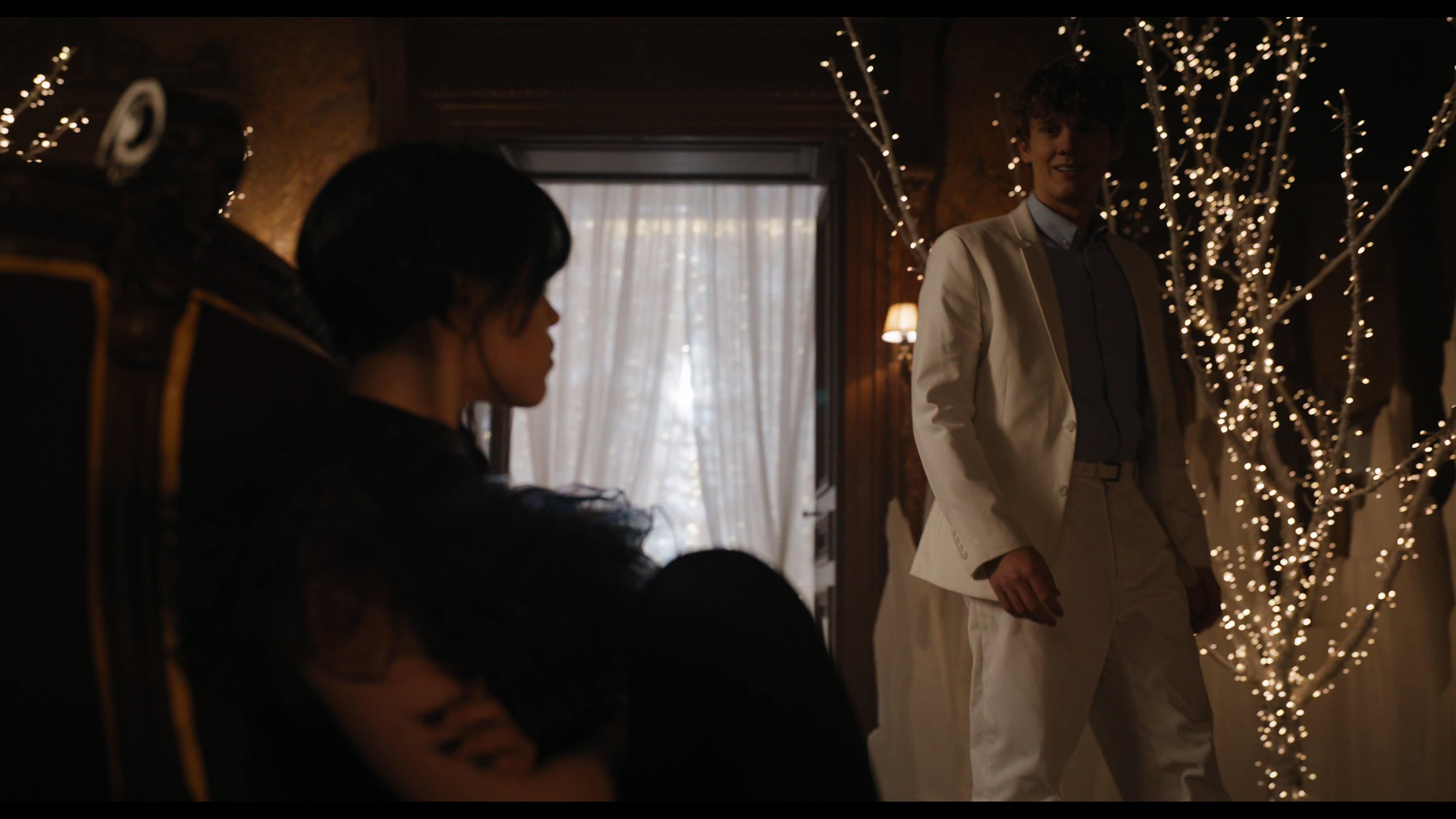Wednesday S01E04 “Woe What a Night” screencap 4701