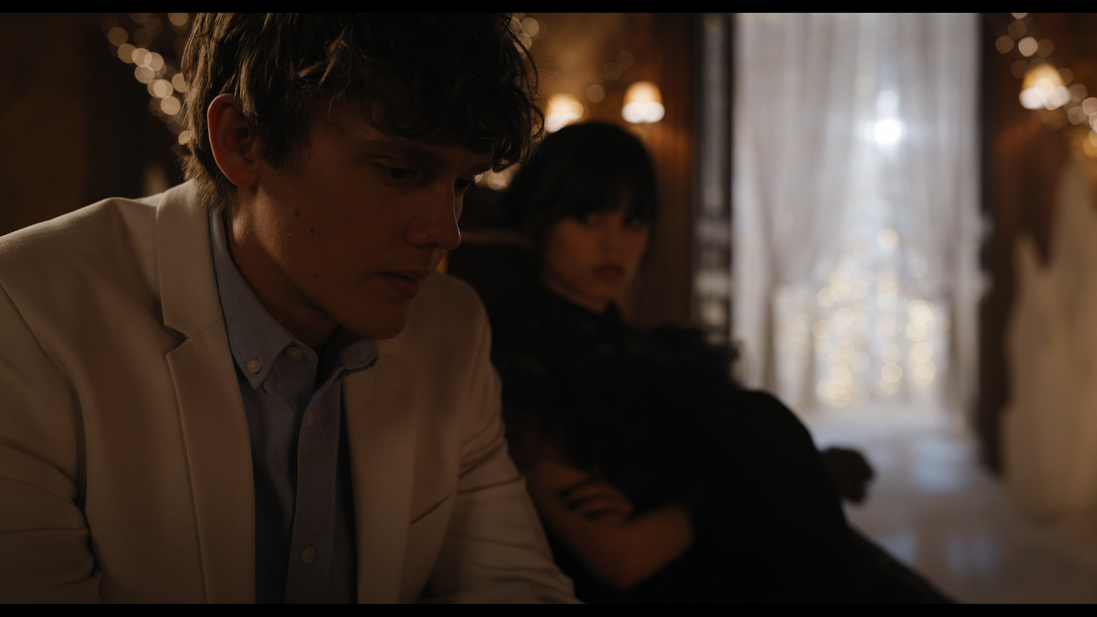 Wednesday S01E04 “Woe What a Night” HD screenshot 4805