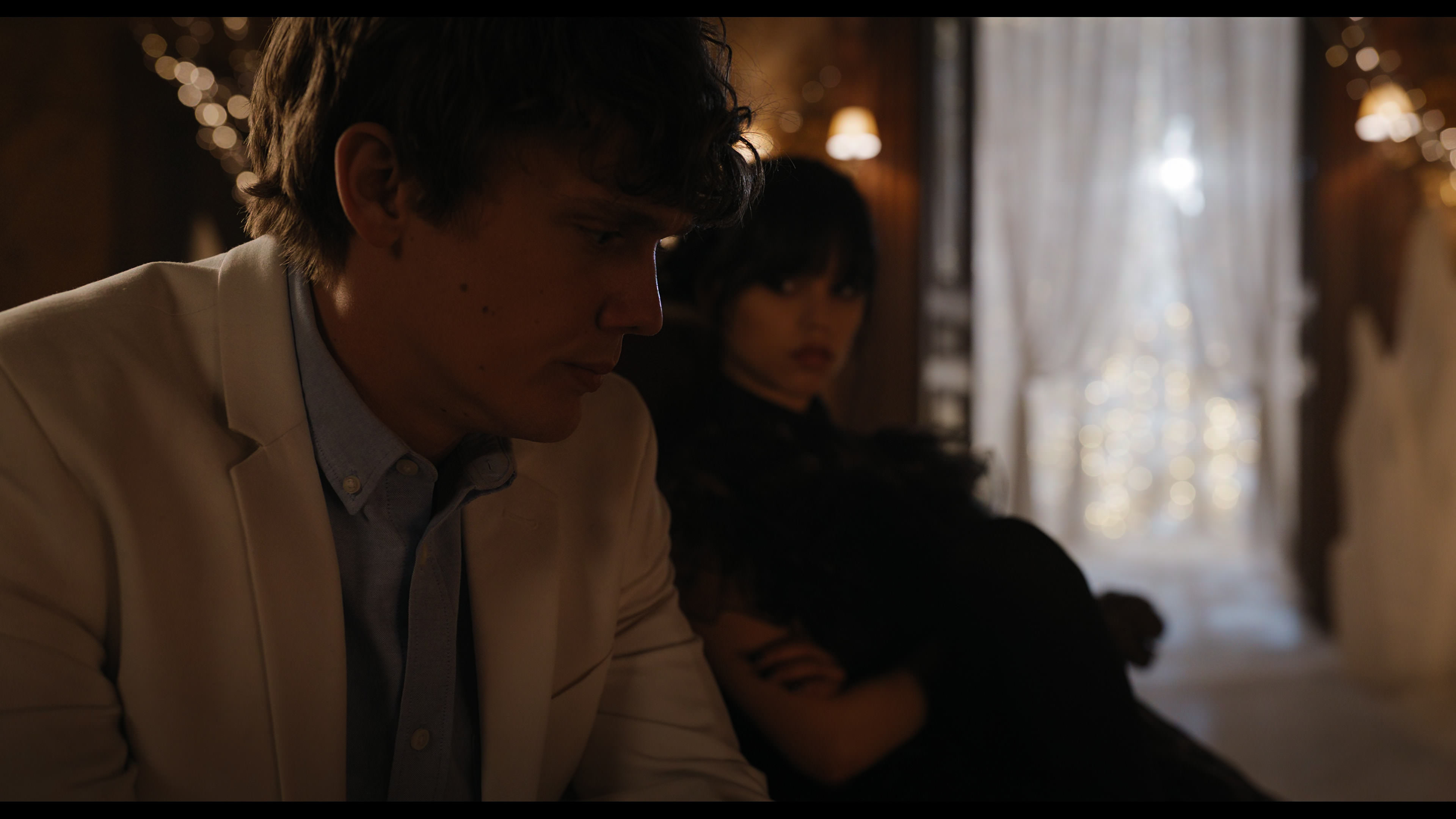 Wednesday S01E04 “Woe What a Night” HD screenshot 4814