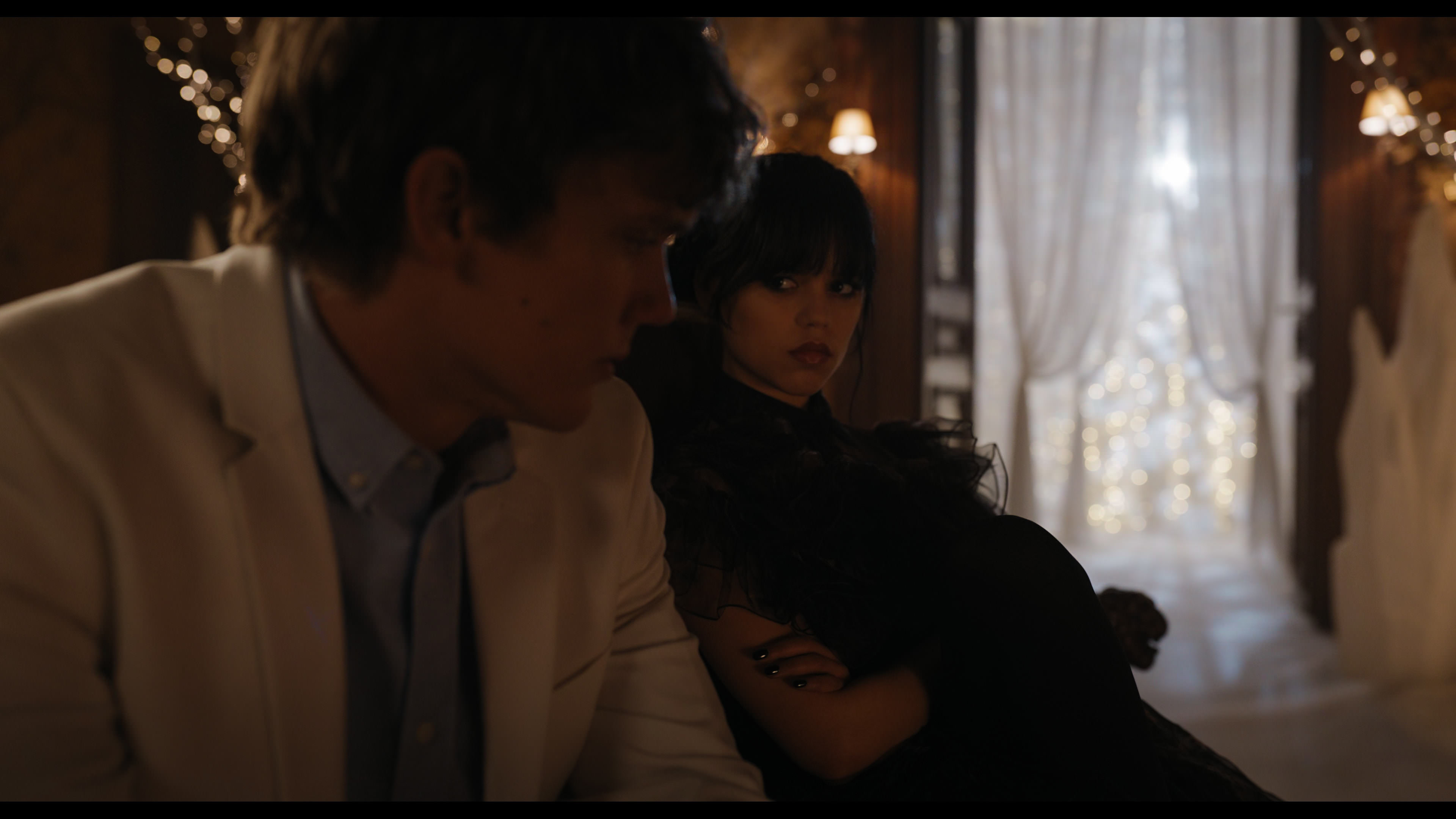 Wednesday S01E04 “Woe What a Night” screencap 4818