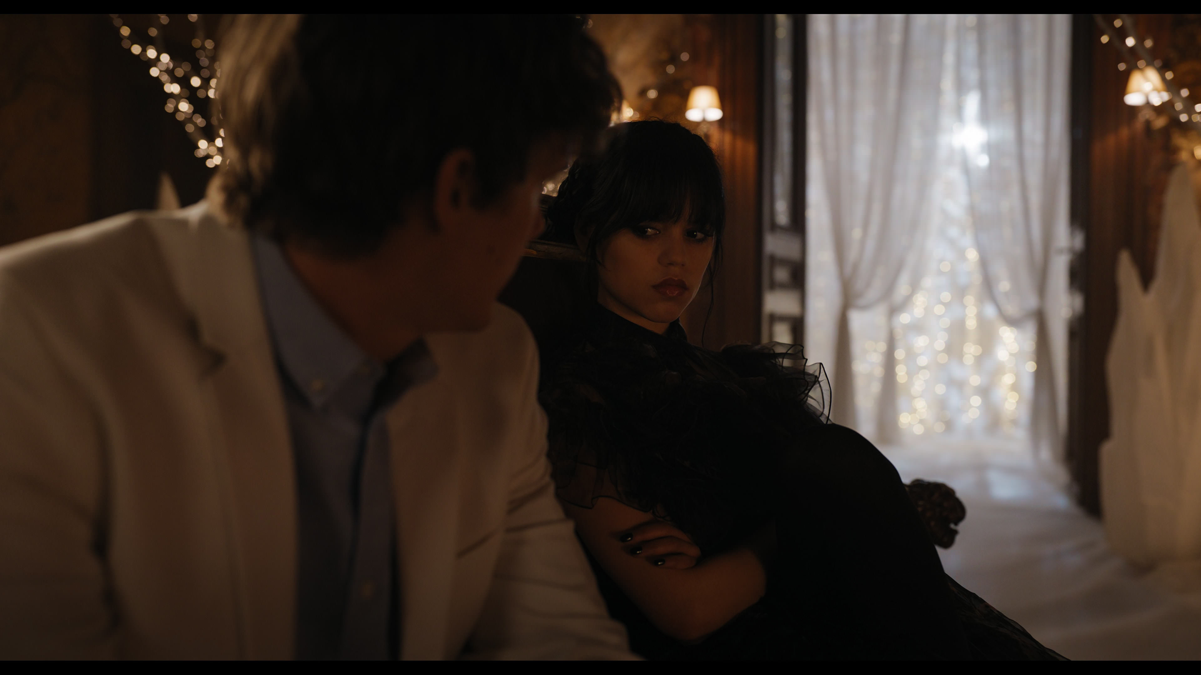Wednesday S01E04 “Woe What a Night” HD screenshot 4823
