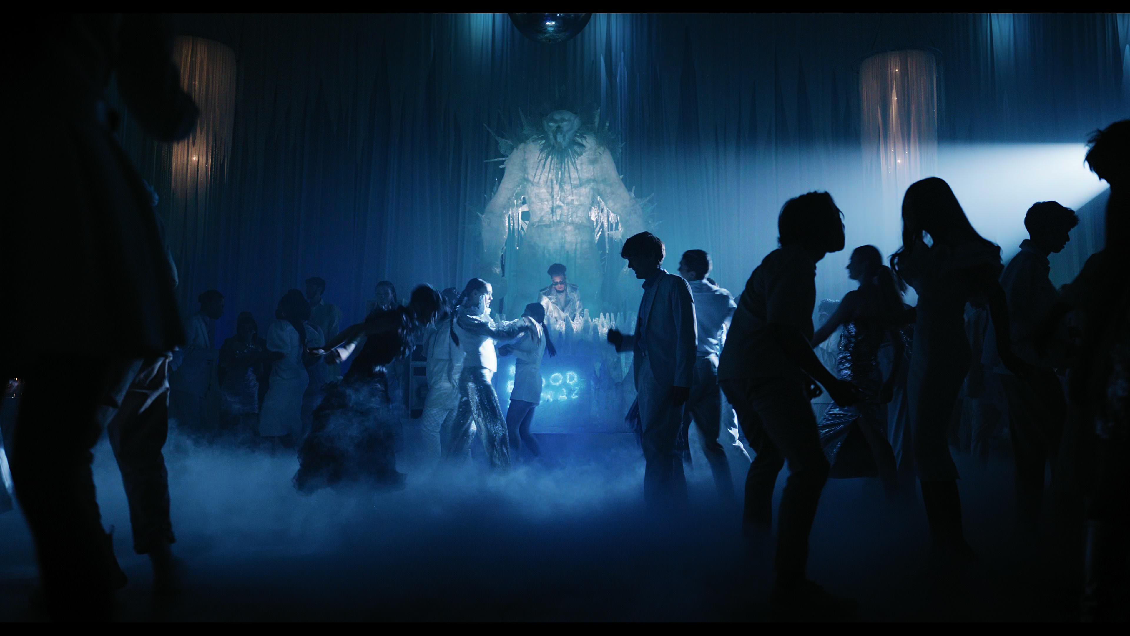 Wednesday S01E04 “Woe What a Night” screencap 5001