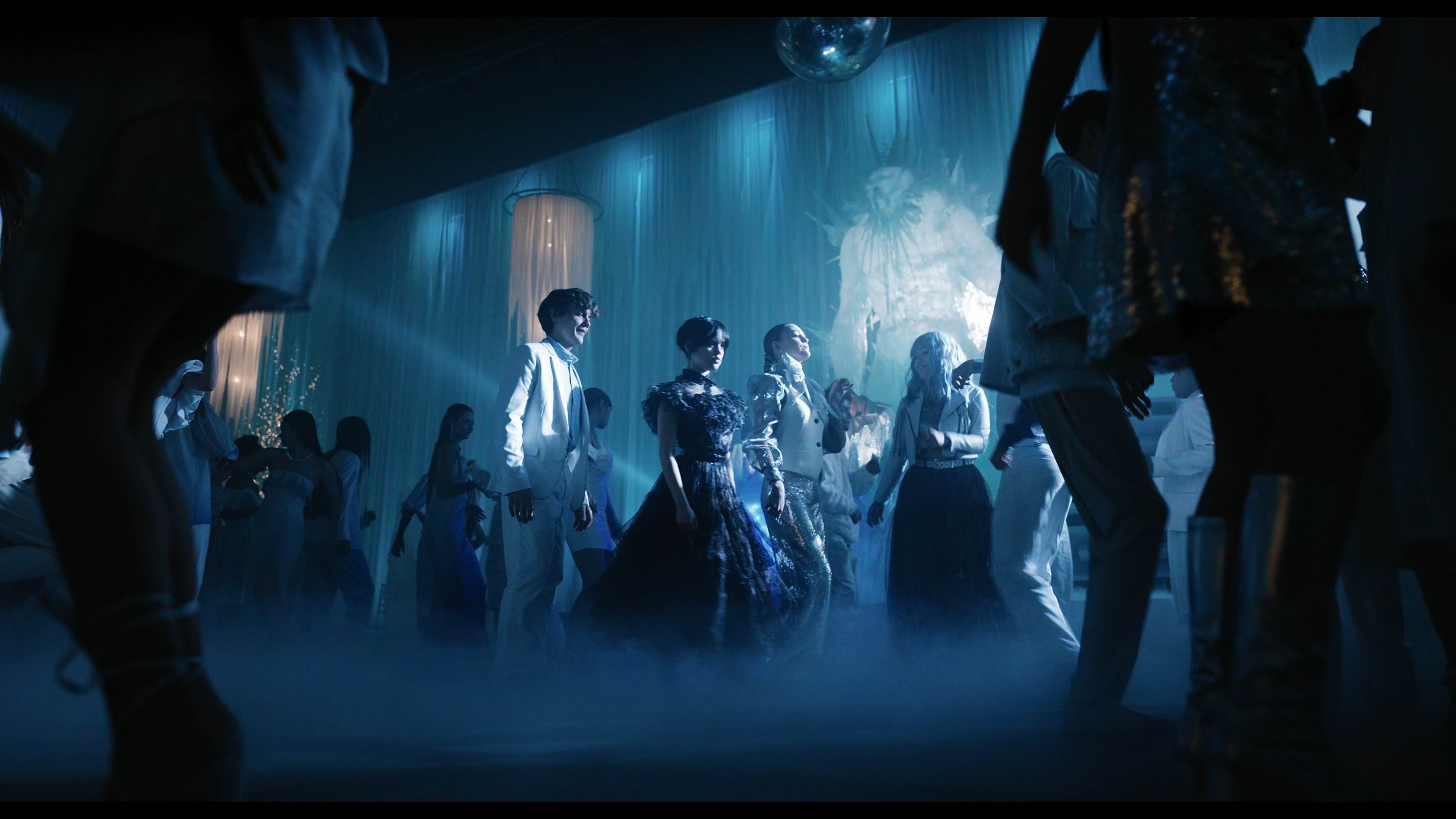 Wednesday S01E04 “Woe What a Night” HD screenshot 5033