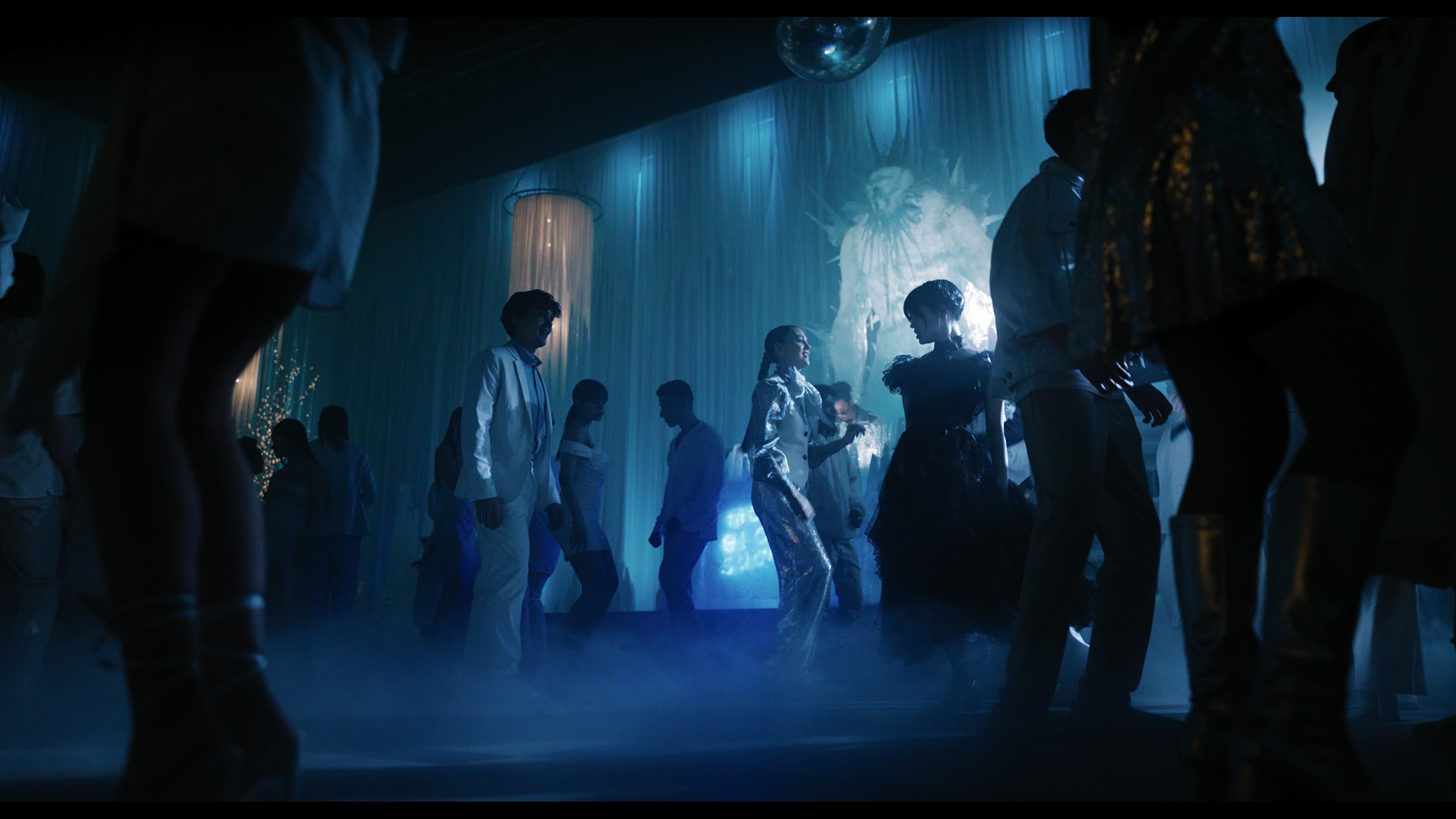 Wednesday S01E04 “Woe What a Night” movie still 5038
