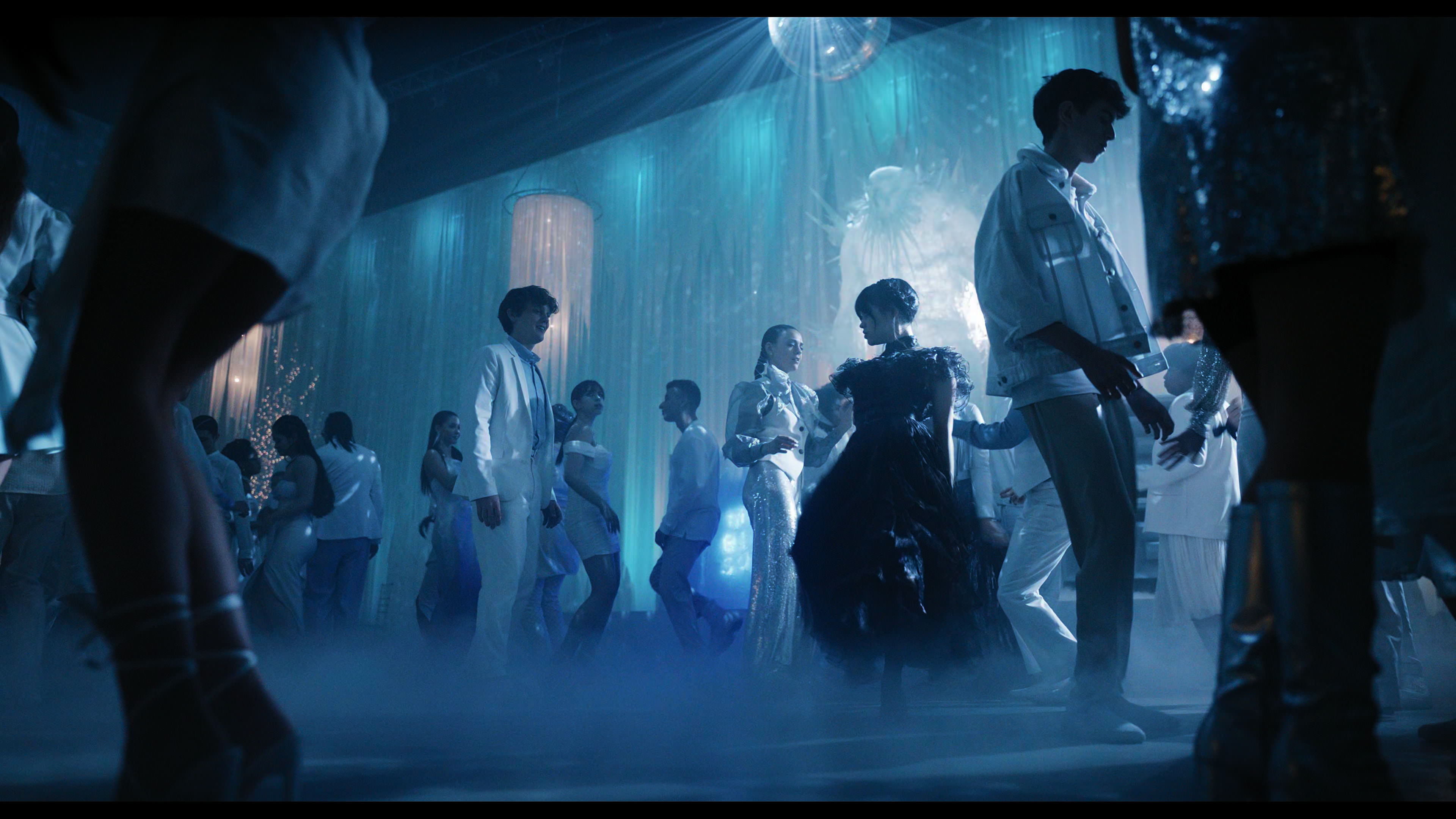 Wednesday S01E04 “Woe What a Night” screencap 5040