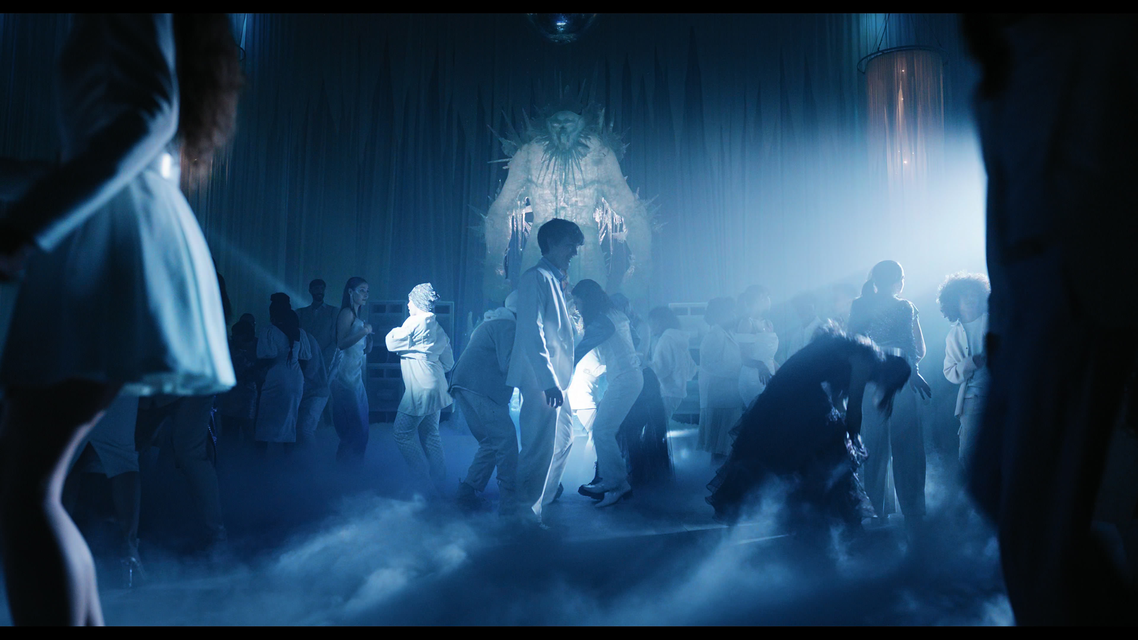 Wednesday S01E04 “Woe What a Night” HD screenshot 5057