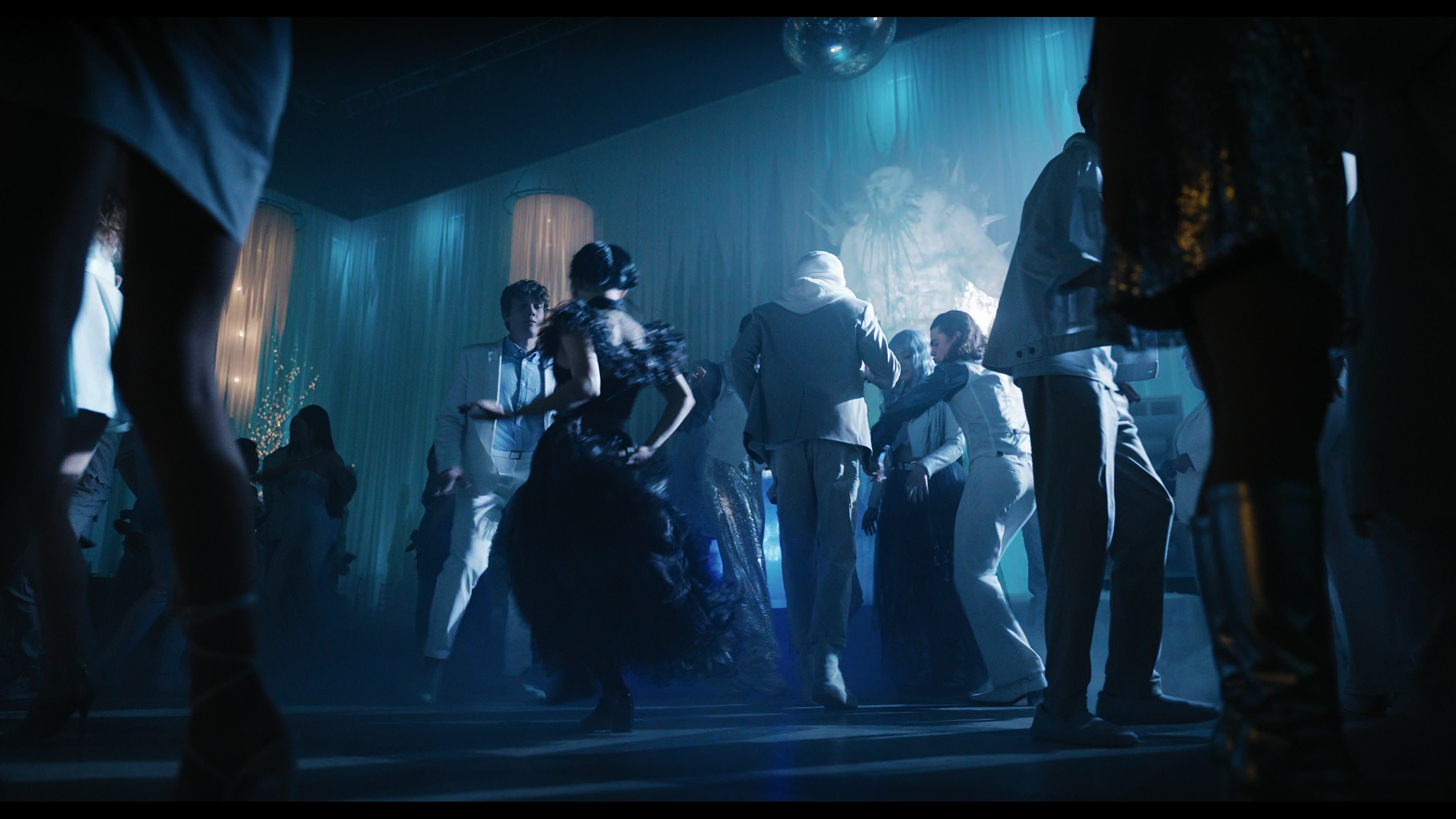 Wednesday S01E04 “Woe What a Night” screencap 5073