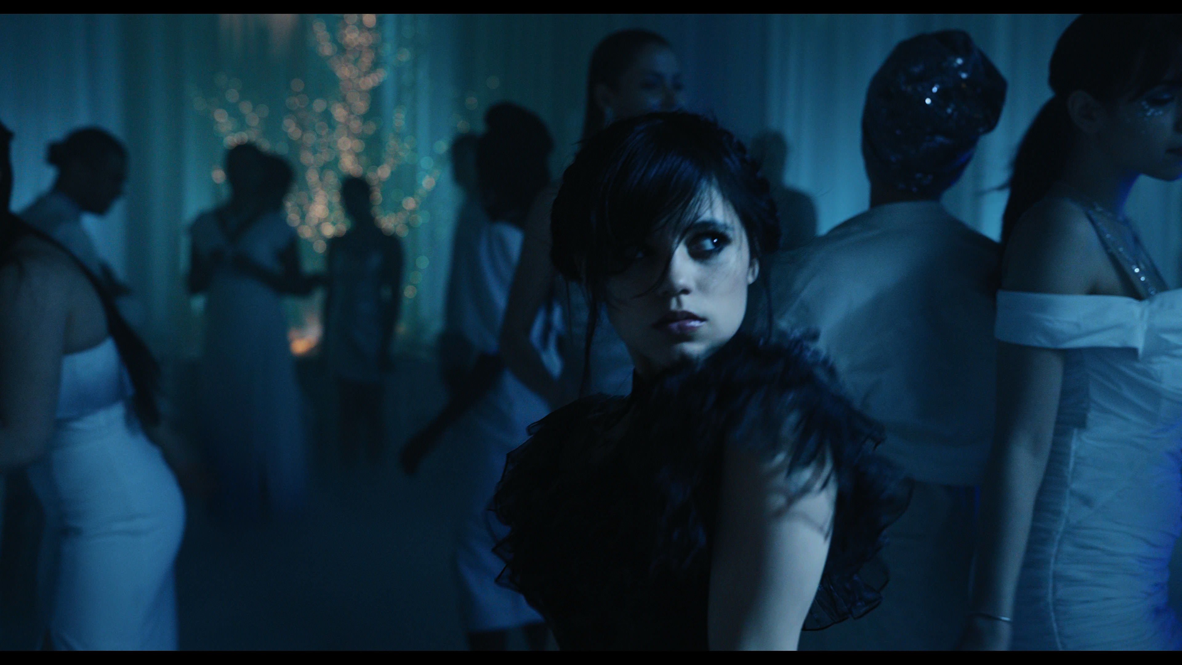 Wednesday S01E04 “Woe What a Night” screencap 5214