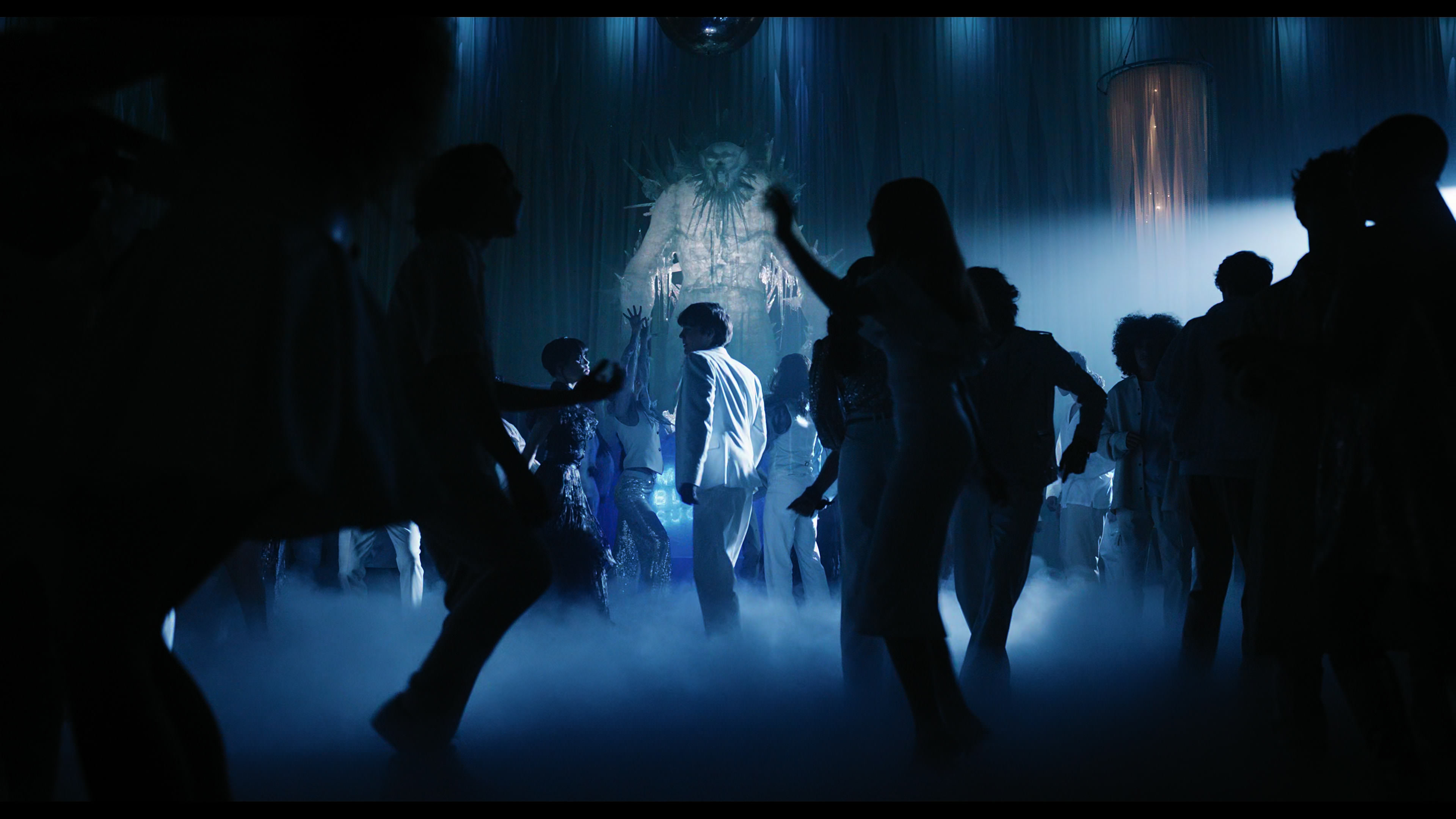Wednesday S01E04 “Woe What a Night” screencap 5283