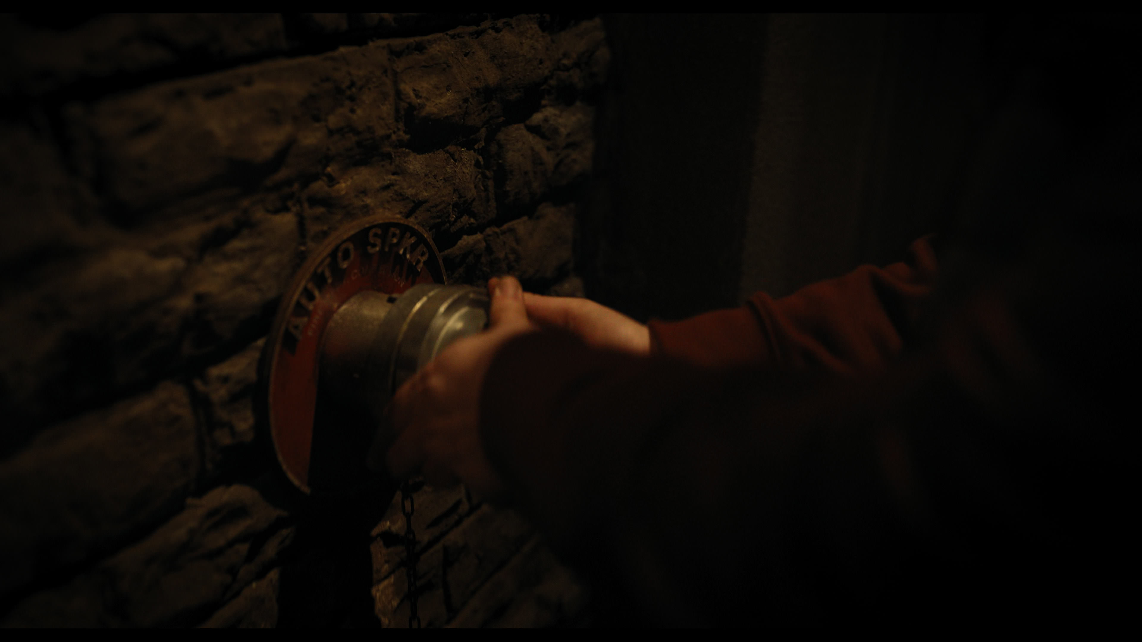 Wednesday S01E04 “Woe What a Night” screencap 5397