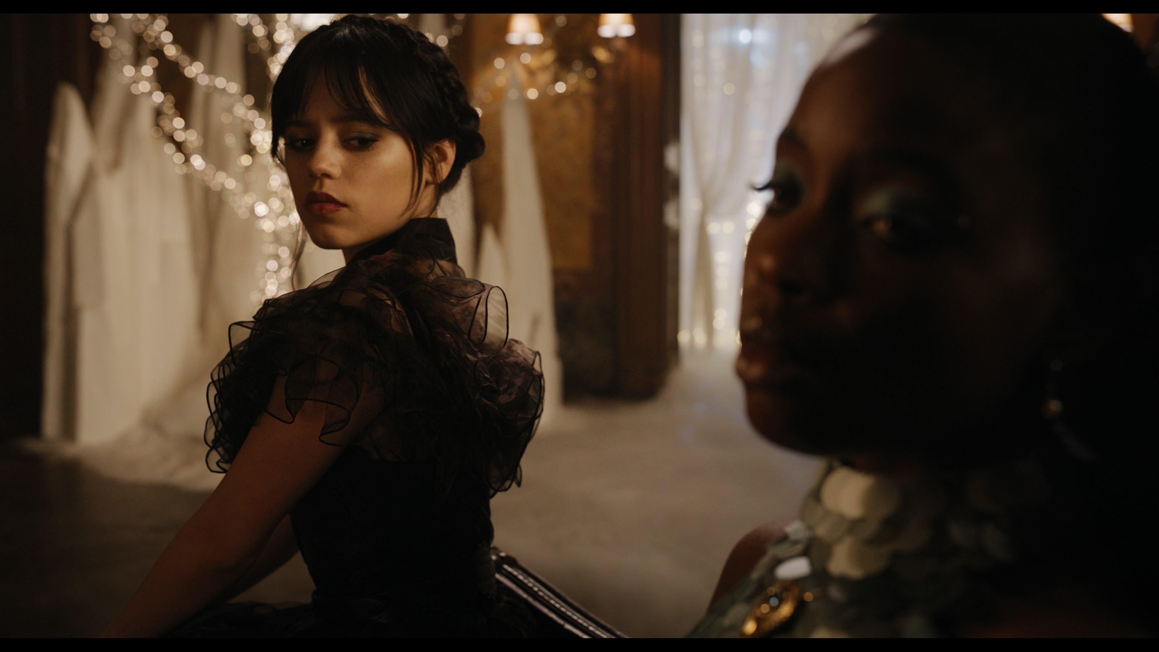 Wednesday S01E04 “Woe What a Night” screencap 5532