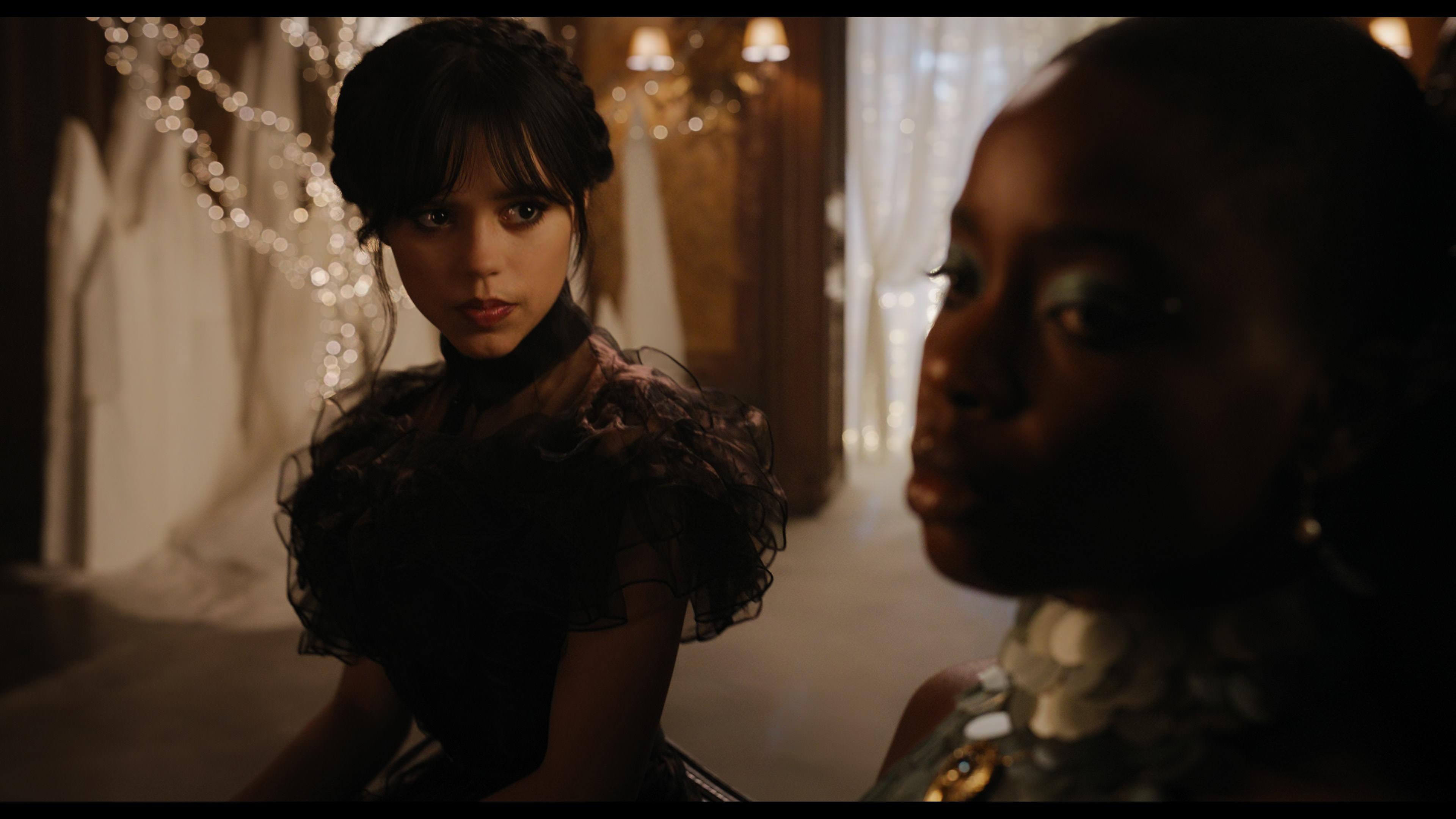 Wednesday S01E04 “Woe What a Night” screencap 5577