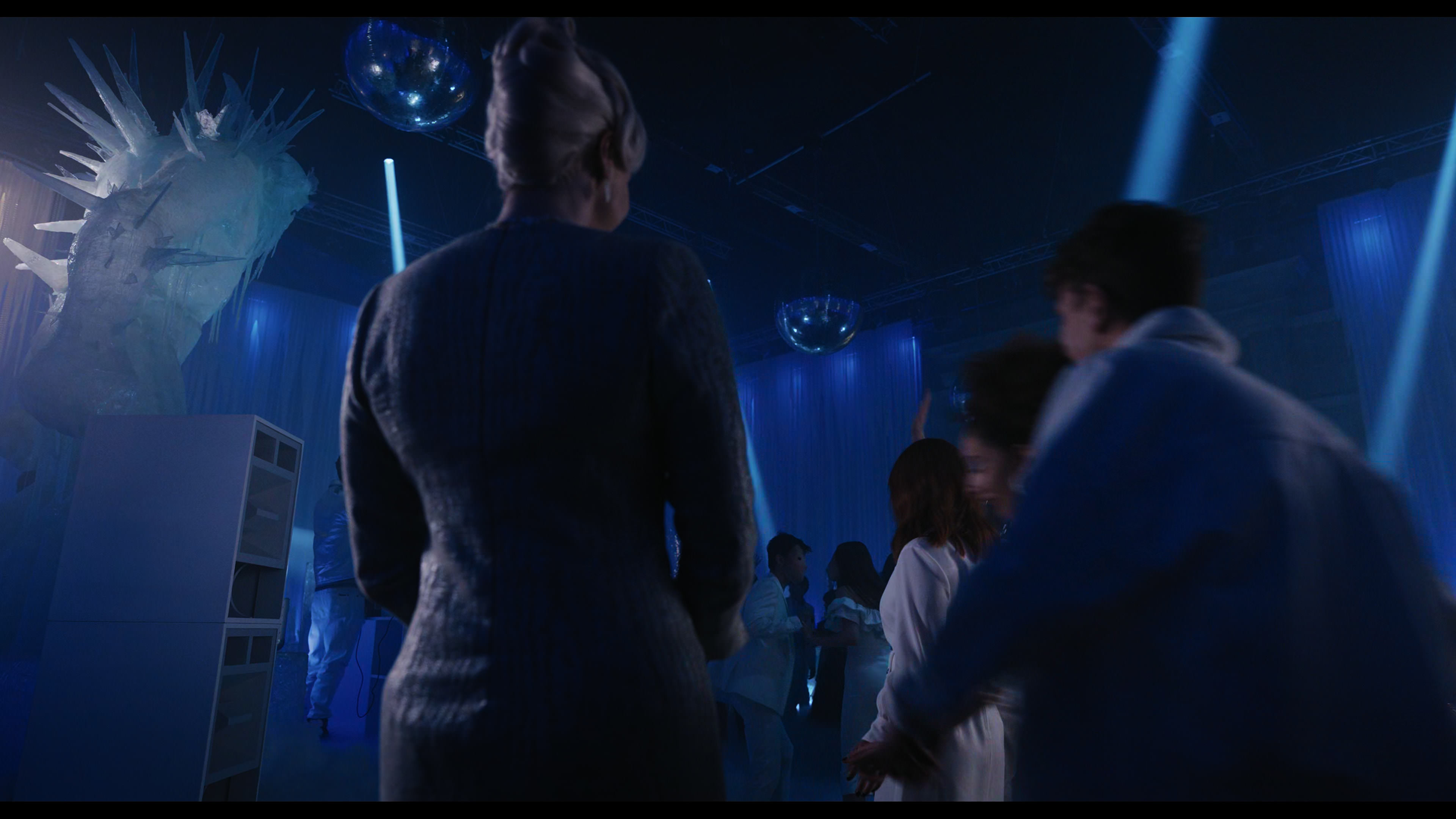Wednesday S01E04 “Woe What a Night” HD screenshot 5792