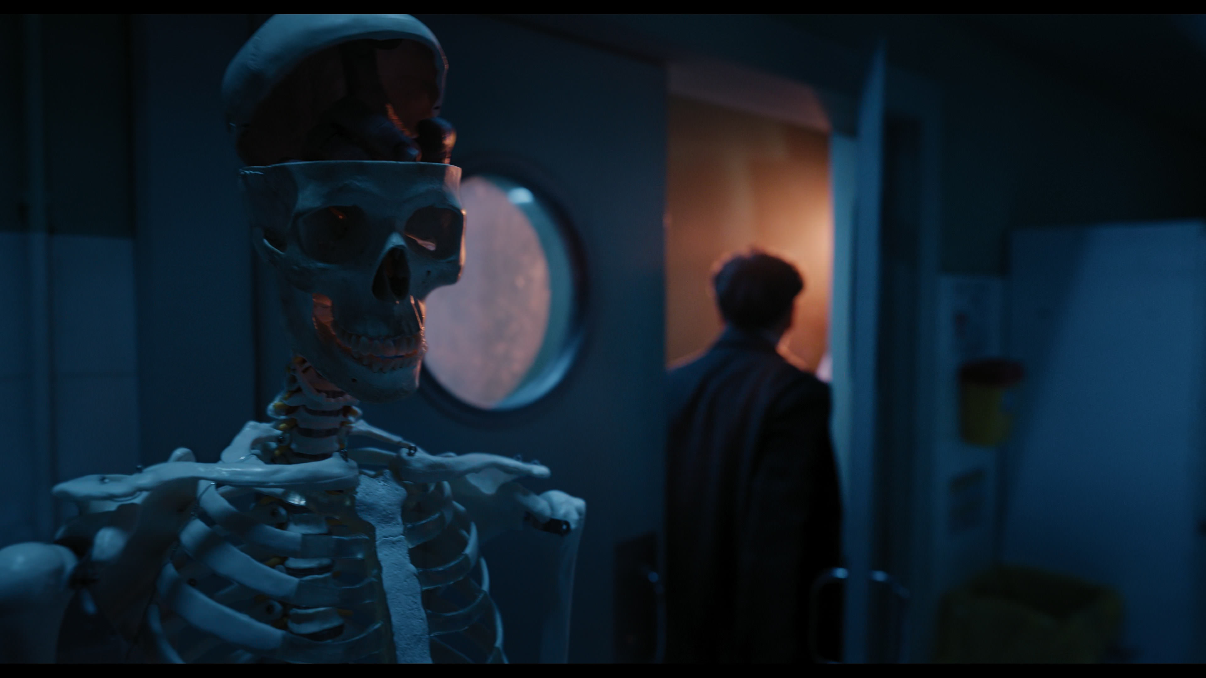 Wednesday S01E04 “Woe What a Night” HD screenshot 581