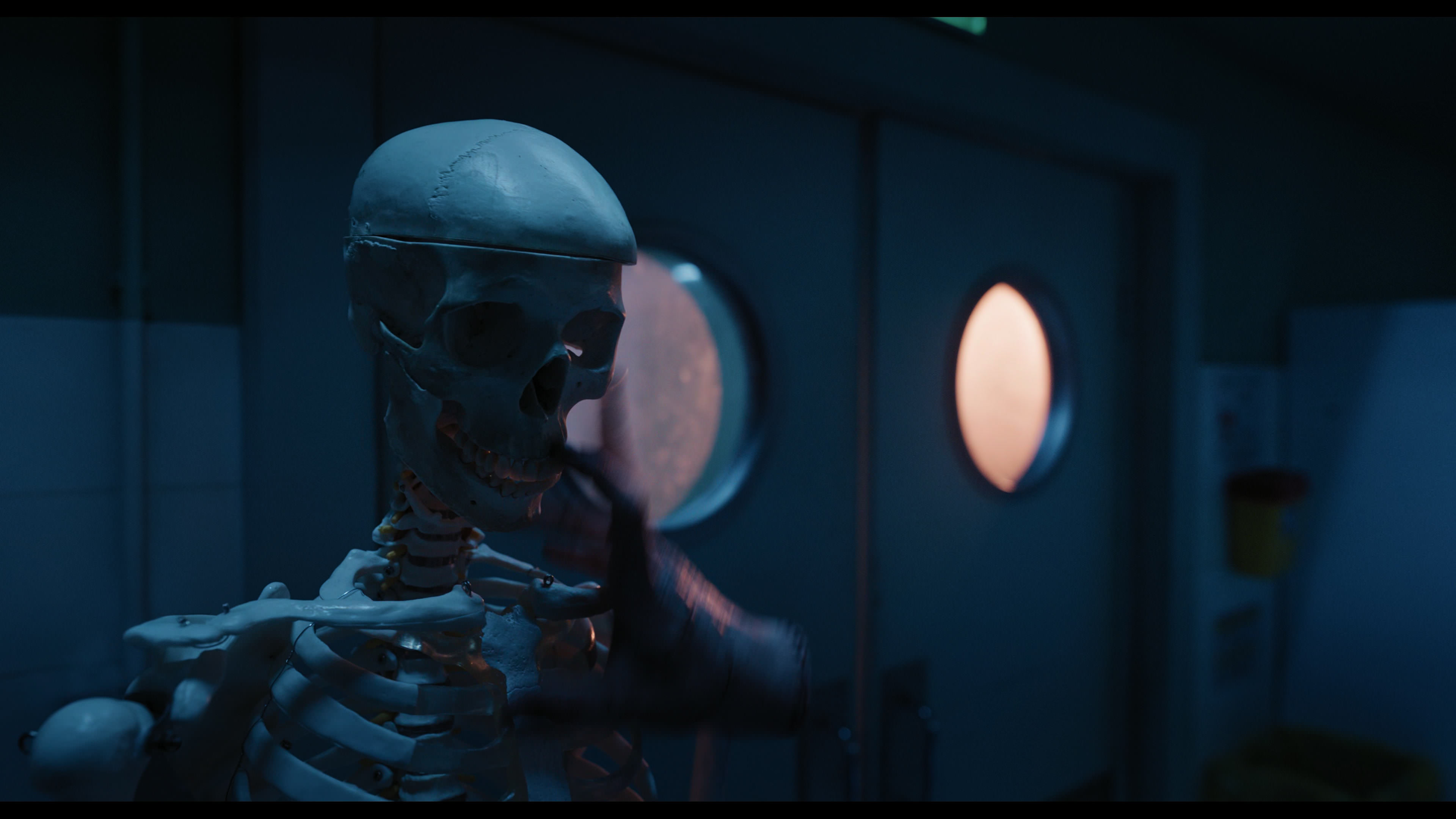 Wednesday S01E04 “Woe What a Night” screencap 588