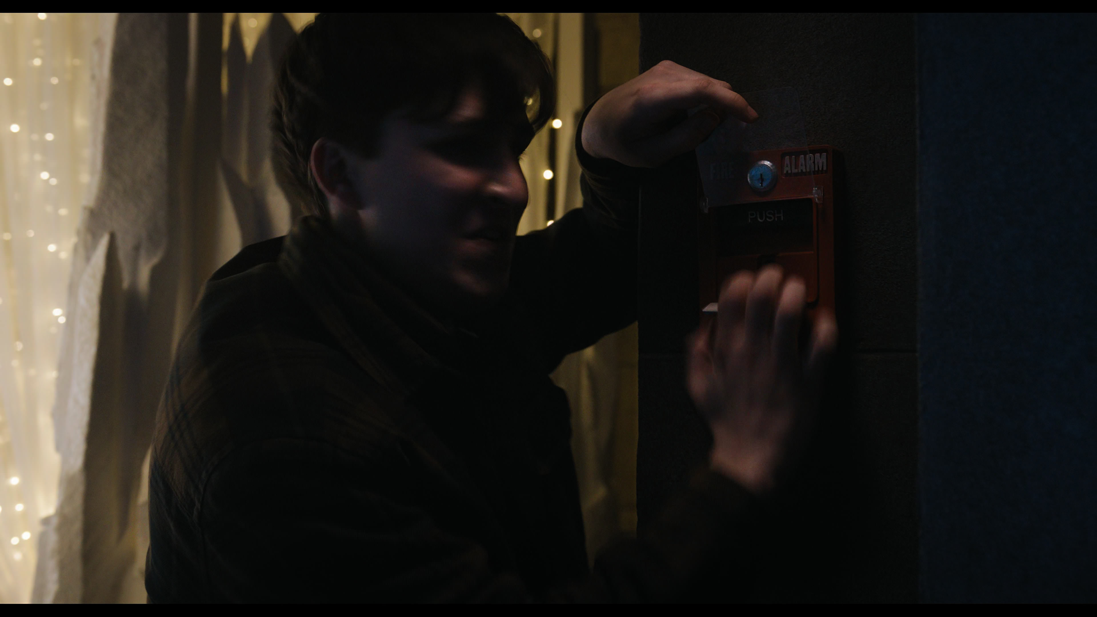Wednesday S01E04 “Woe What a Night” HD screenshot 5897
