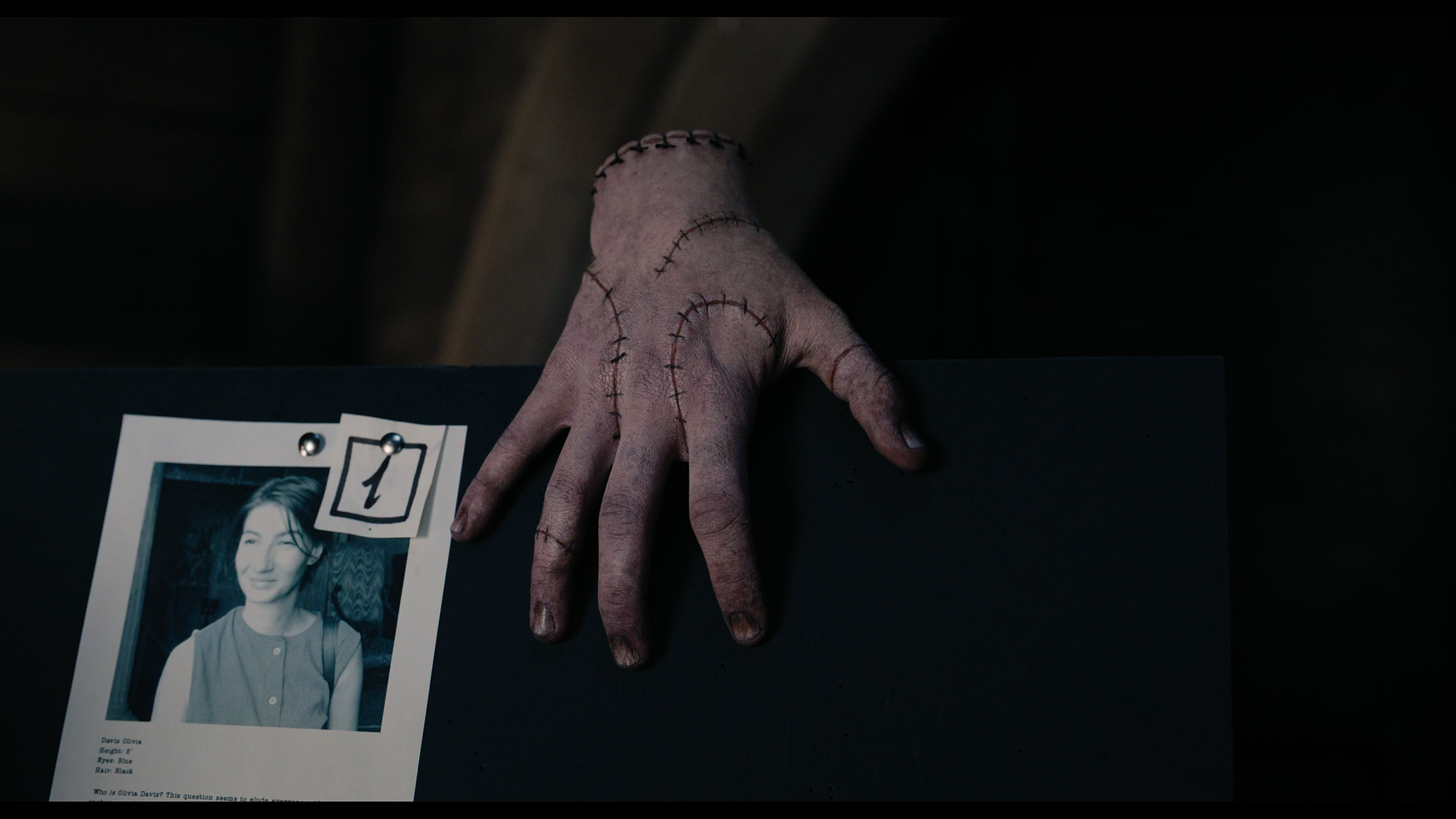 Wednesday S01E04 “Woe What a Night” screencap 762
