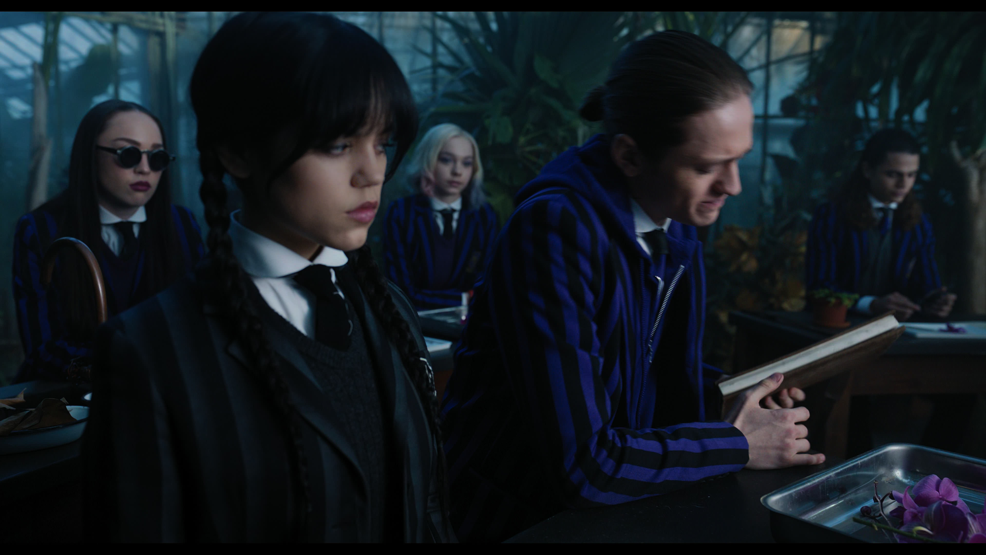 Wednesday S01E04 “Woe What a Night” screencap 813