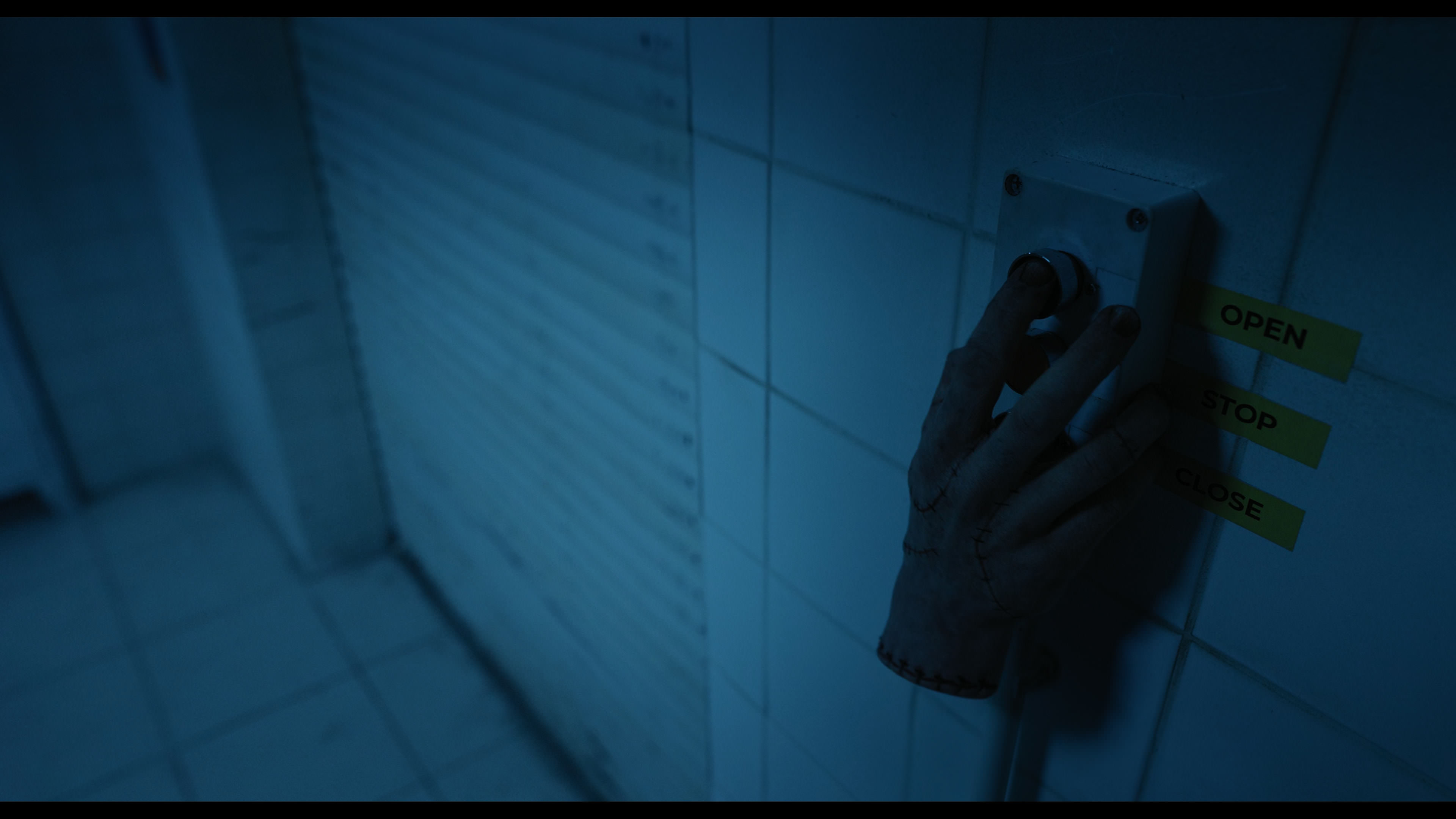 Wednesday S01E04 “Woe What a Night” movie still 82