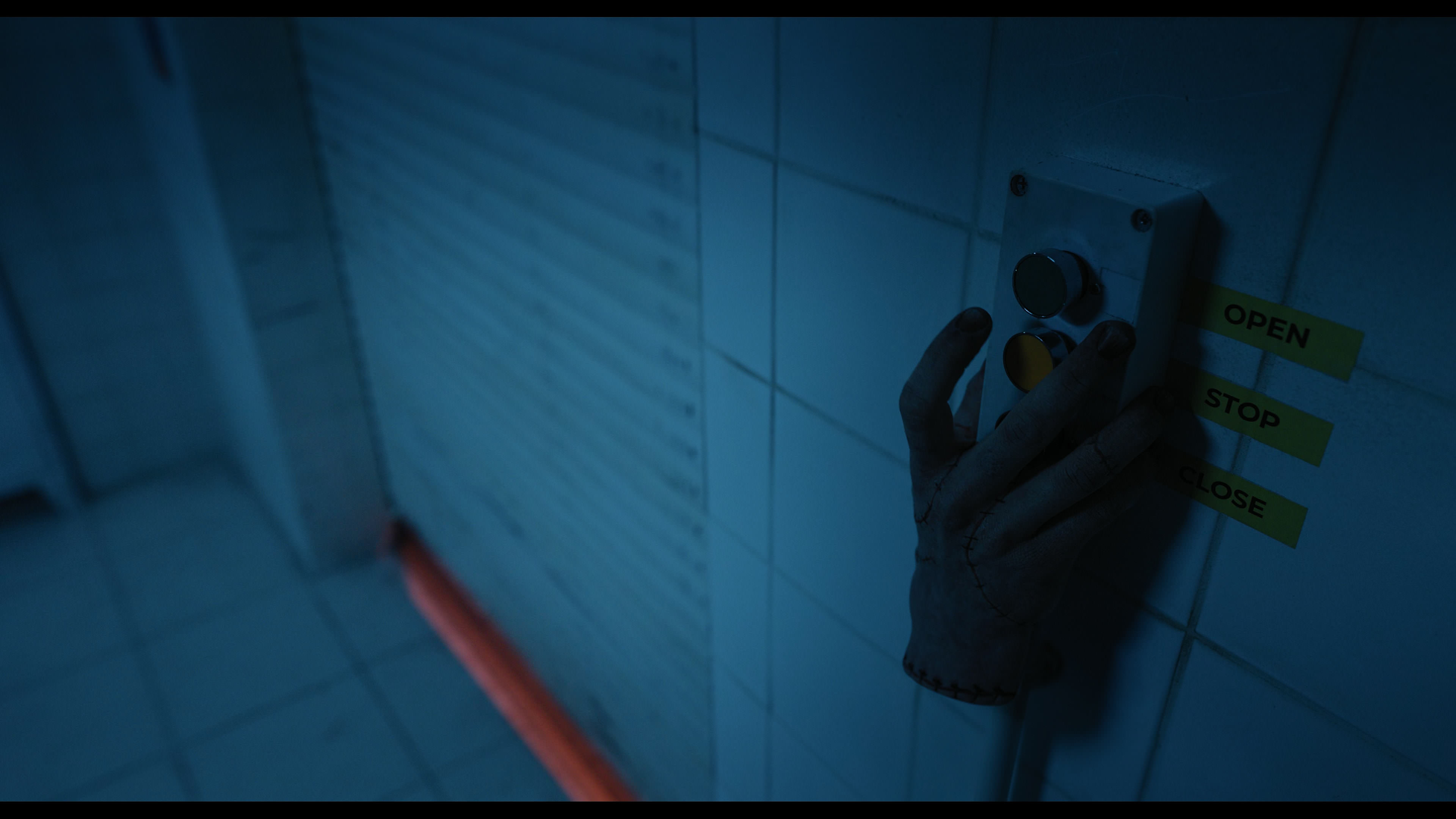 Wednesday S01E04 “Woe What a Night” screencap 84
