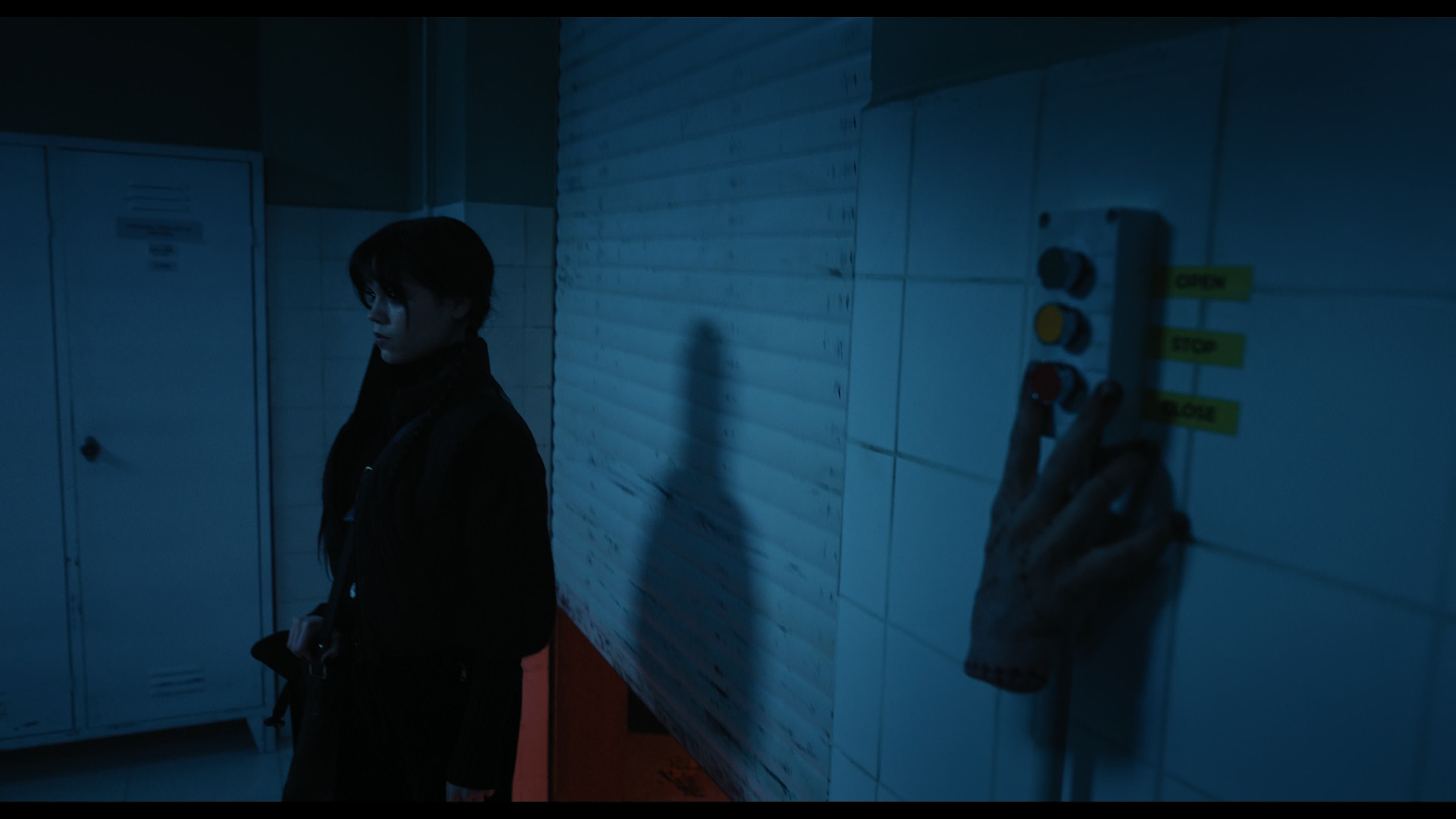 Wednesday S01E04 “Woe What a Night” movie still 94