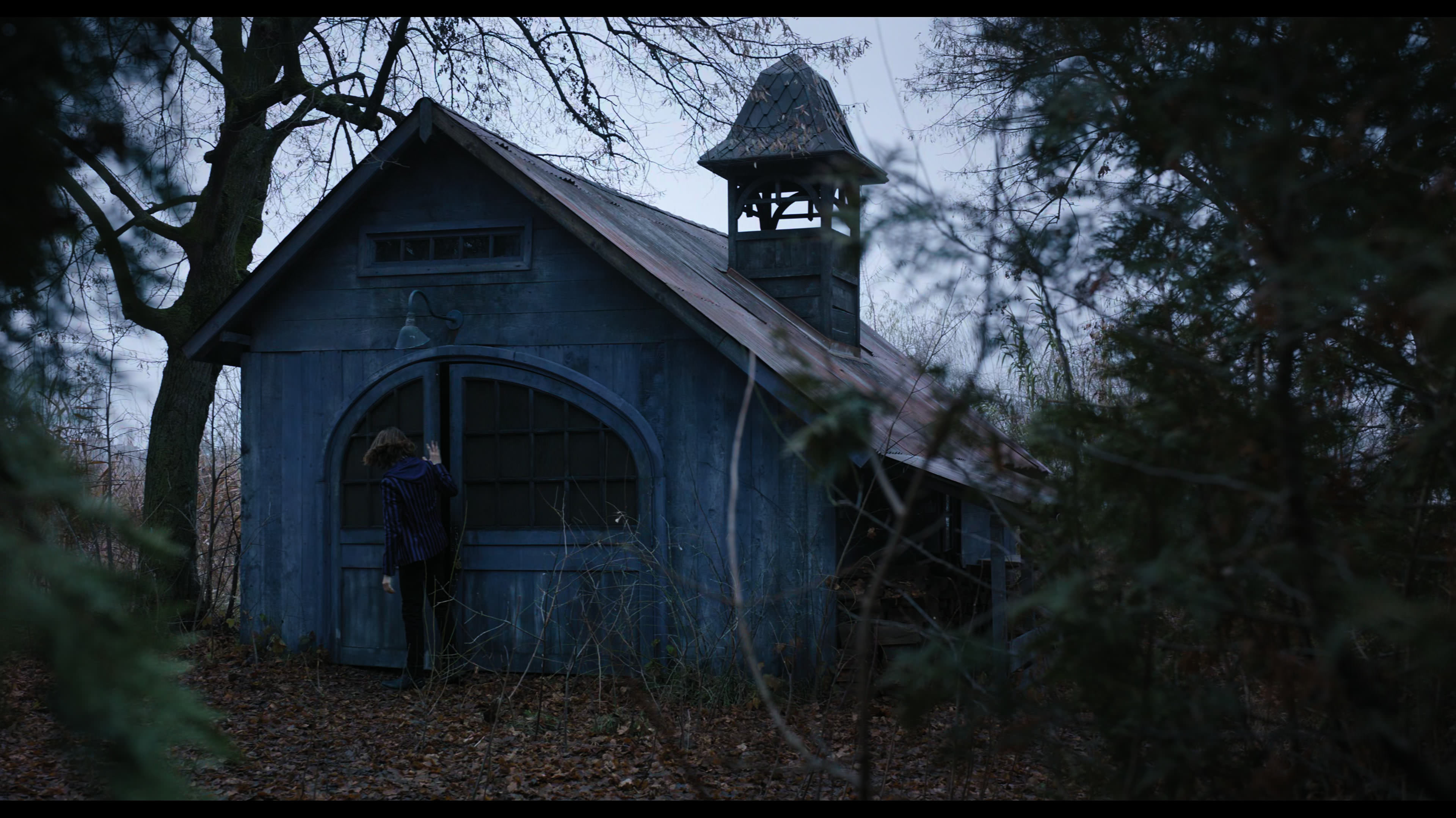 Wednesday S01E04 “Woe What a Night” screencap 969